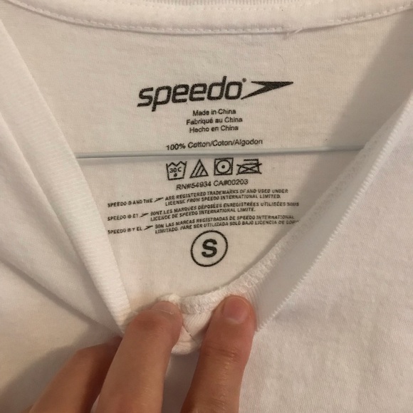 Speedo v neck graphic T-shirt shirt sleeve - Picture 3 of 3